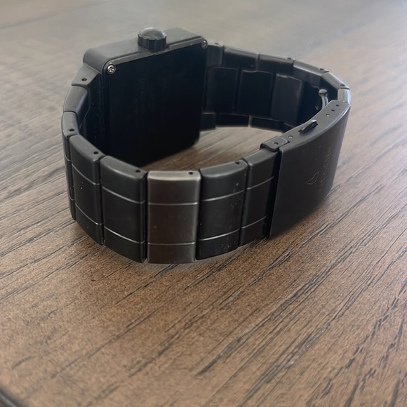 Nixon Watch - Picture 5 of 9